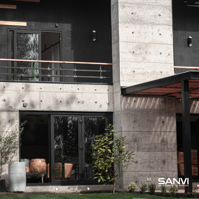 Proyecto Santo Domingo - PVC Negro